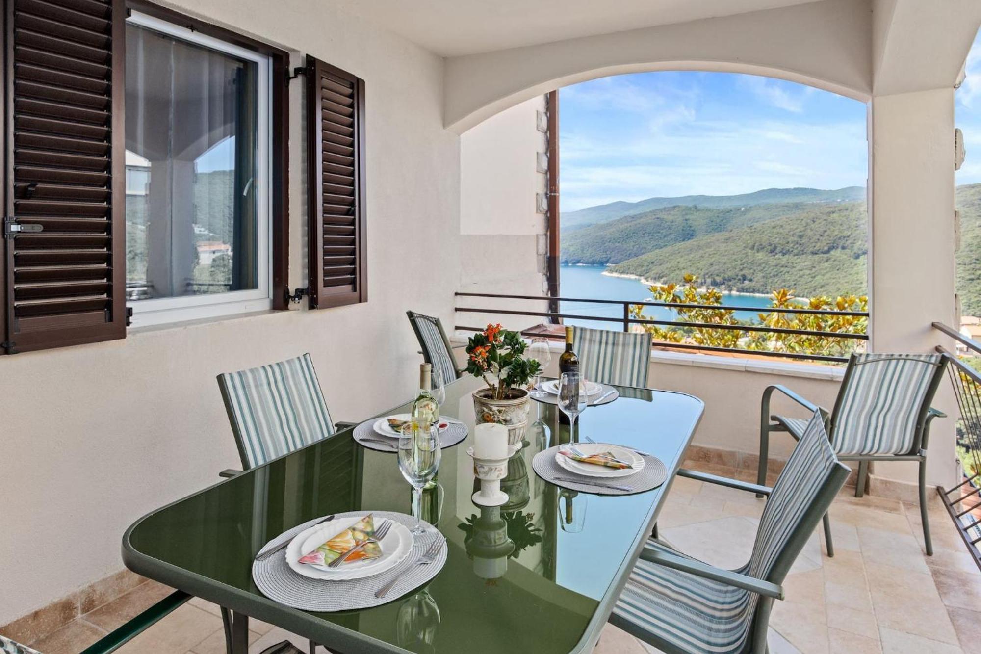 Apartments Lady M Rabac Kültér fotó